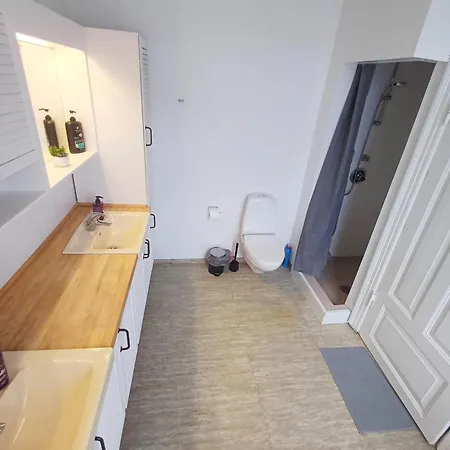2 Bedroom With Free Private Parking Apartament Randers